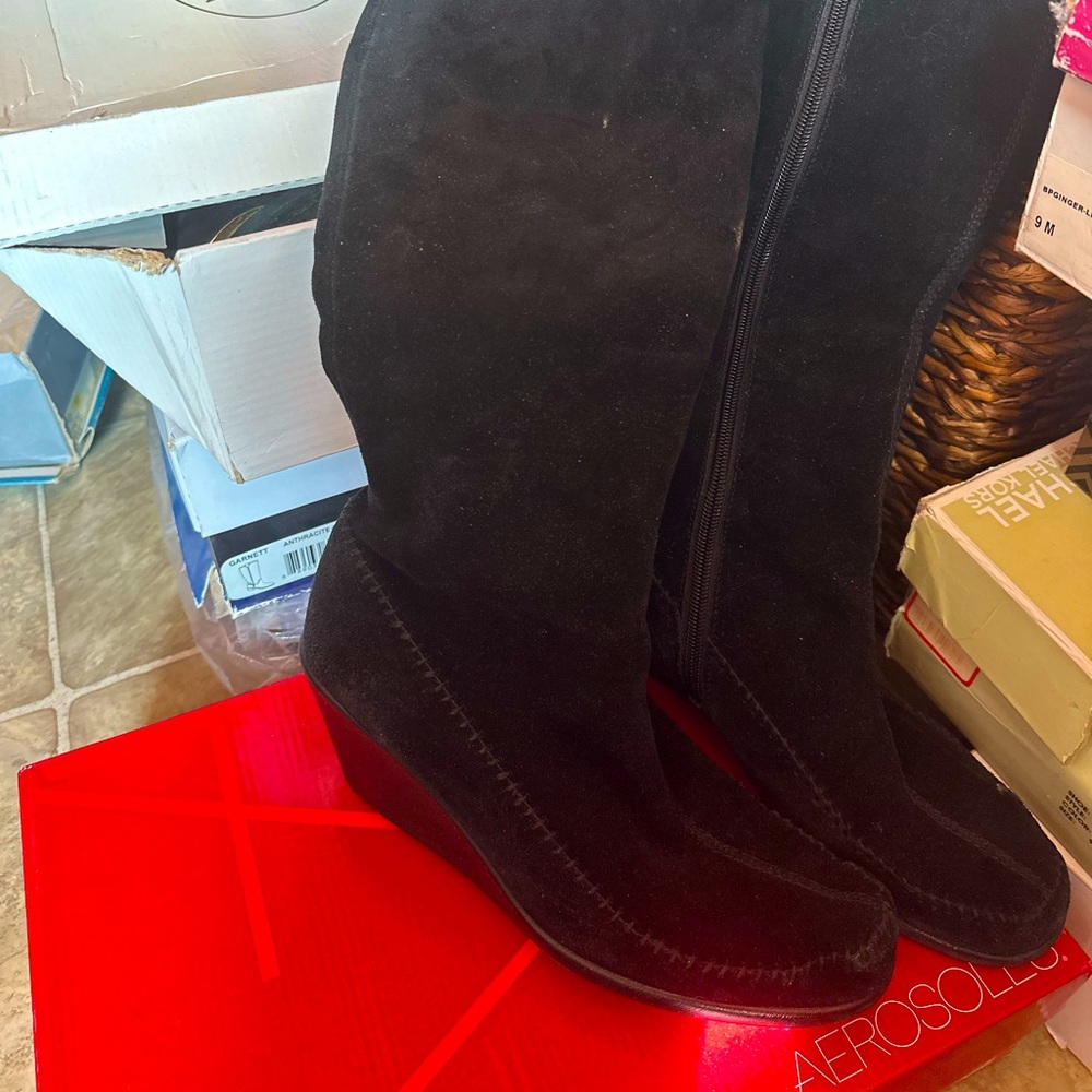 Suede wedge heeled boot